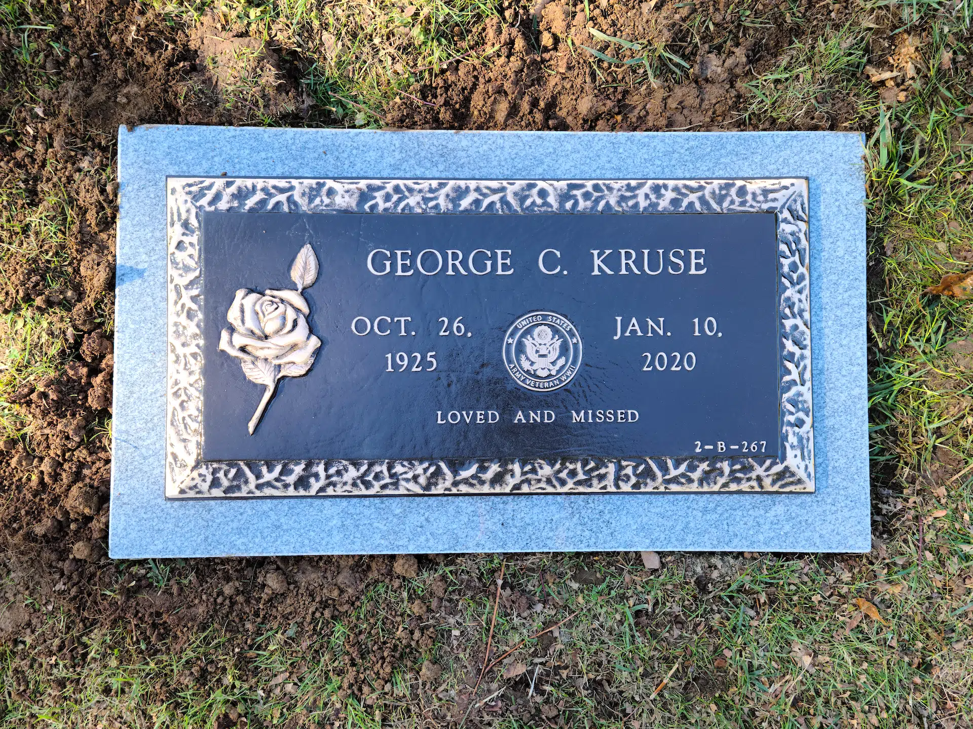 Bronze Burial Plaque hand-carved by Burial Plaque Shop in NJ — image 3